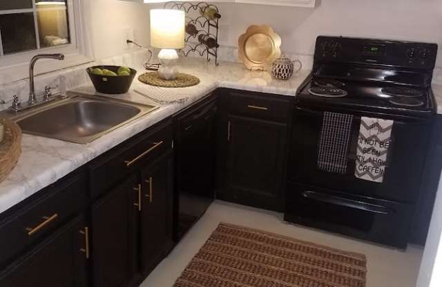 2827 Brunswick Drive