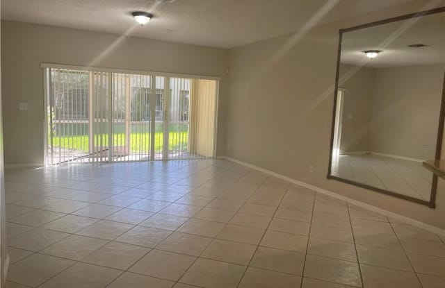 387 SW 122nd Ter - 387 Southwest 122nd Terrace, Pembroke Pines, FL 33025