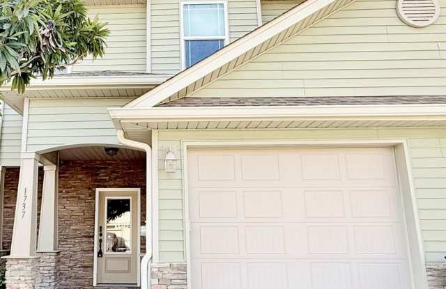 Photo of Sound-Front Property - Navarre