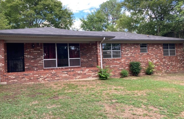 604 Ridgeview St - 604 Ridgeview Street, Hot Springs, AR 71901