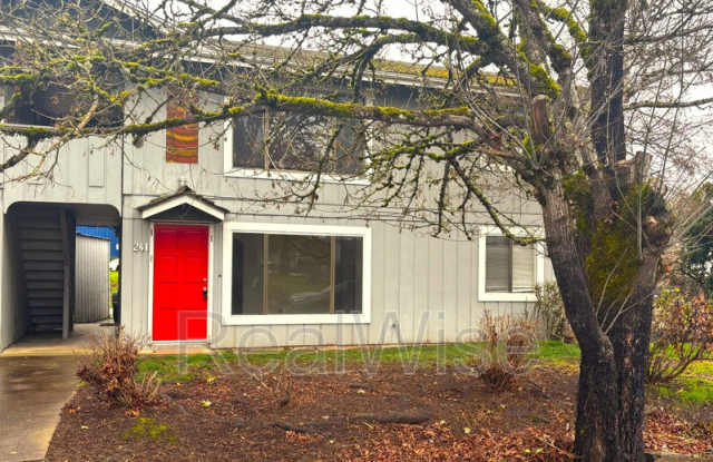 241 NW Rose St