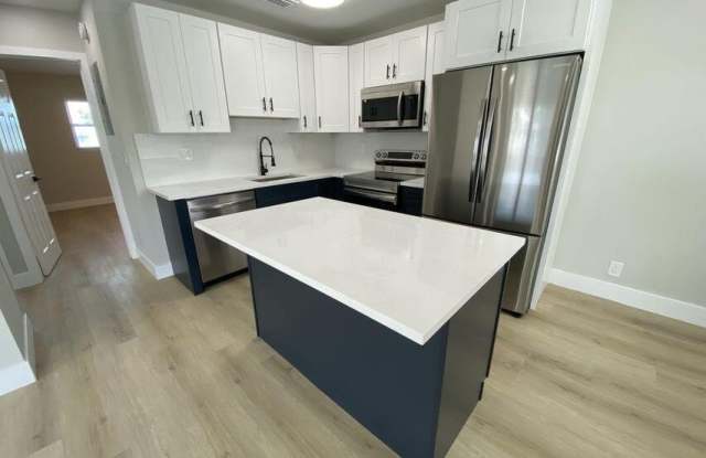 332 Walton Boulevard