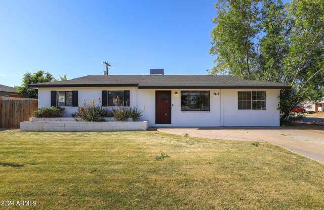2617 W Vineyard Road