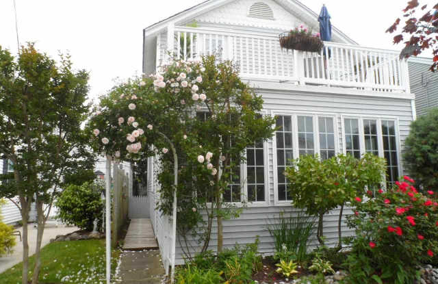 11 N Douglas Ave