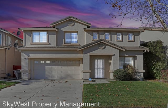 1263 Montgomery Ln - 1263 Montgomery Lane, Tracy, CA 95377