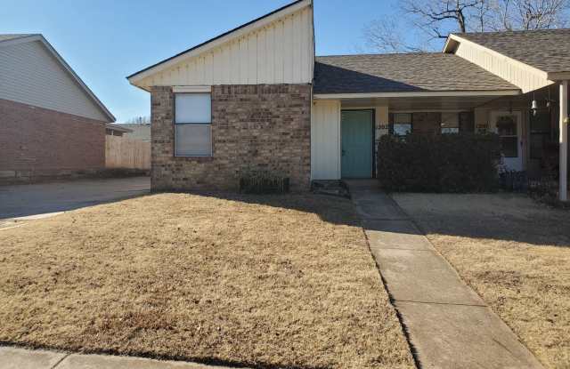 (2) Bed/(2) Bath SE Norman Avail NOW!