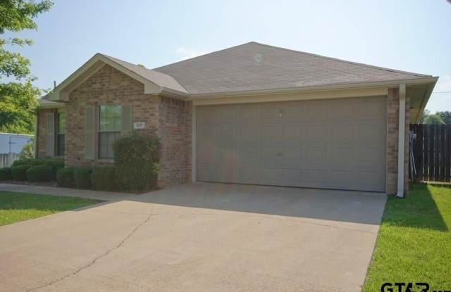 703 Memory Ln