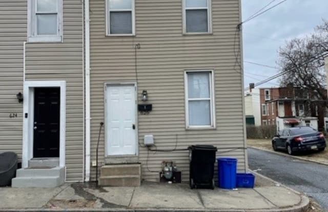 626 Dauphin St - 626 Dauphin Street, Harrisburg, PA 17102