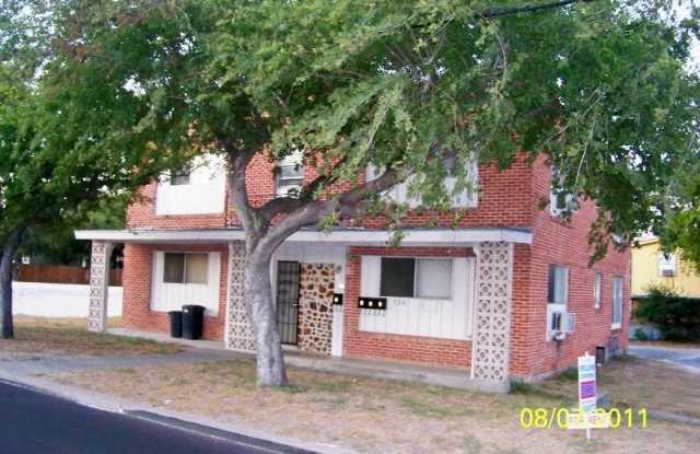 Photo of 704 N Washington