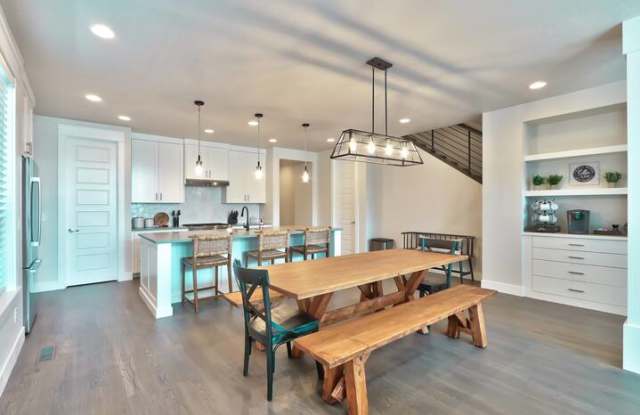 11673 North 23rd Avenue