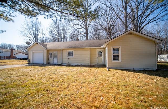 5220 COUNTY LINE Road - 5220 County Line Road, Macomb County, MI 48048