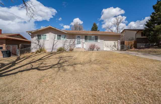 Cute Updated Village Seven Rancher - 4736 North Splendid Circle, Colorado Springs, CO 80917