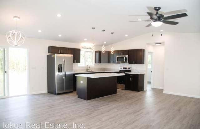 16-2055 Silveroak Dr