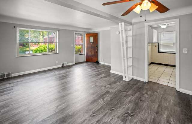 4203 South Avenue - 1