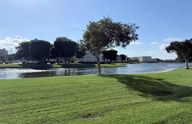 Photo of 1072 Cornwall D