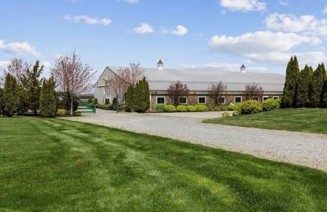 1012 Middle Road
