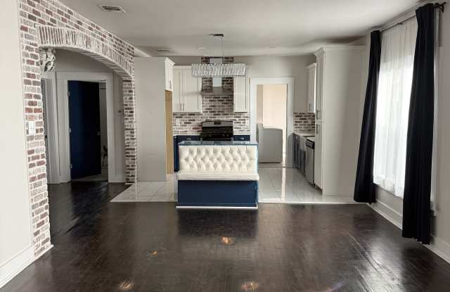 Photo of 814 Iowa Street