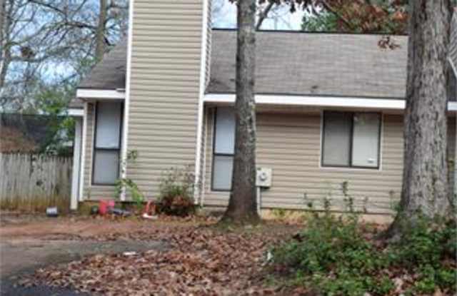 Photo of 225 Somerset Drive