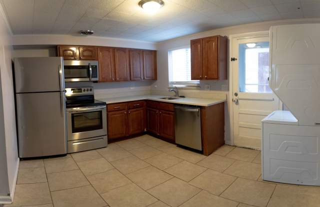 Photo of 2 Bed 1 Bath for Rent in Wheat Ridge!