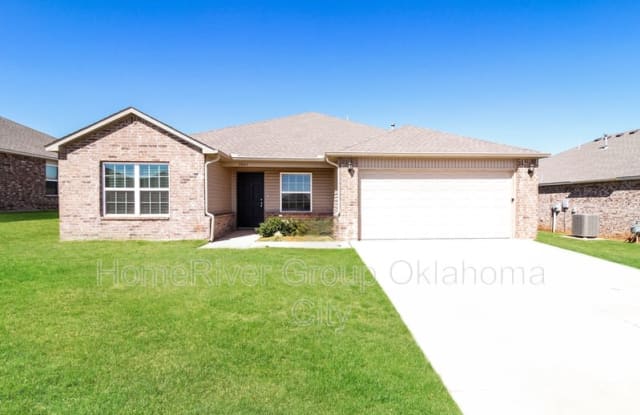 2041 W Hunter Springs Way - 2041 West Hunters Springs Way, Mustang, OK 73064