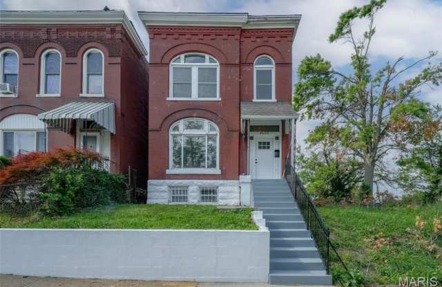 Photo of 4550 Enright Avenue