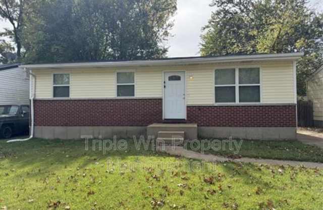 1372 Farmview Ave