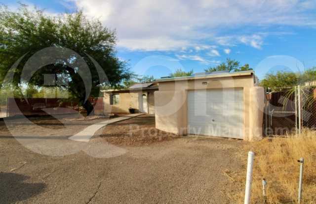 4937 East Rosewood Street