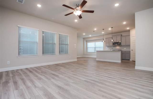 213 Town Park Avenue