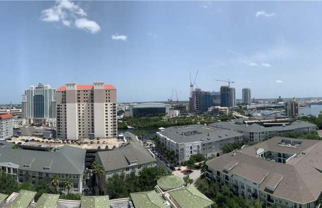 450 KNIGHTS RUN AVENUE