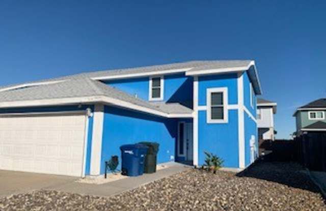 15506 Cruiser St Unit B - 4/Bed 2.5/Bath - $2400/month