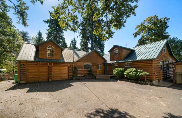 Photo of 14239 Southeast Fairoaks Lane Milwaukie, OR 97267