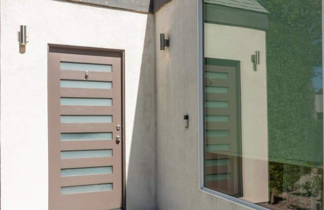 2020 West 64th Street