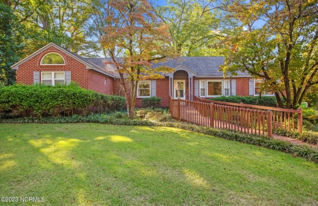 1607 Oaklawn Avenue Greenville NC apartments for rent