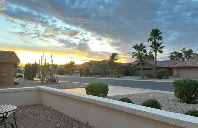 14223 W WHITE ROCK Drive