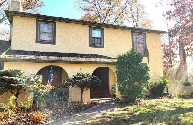 Photo of 2 VIRGINIA Road