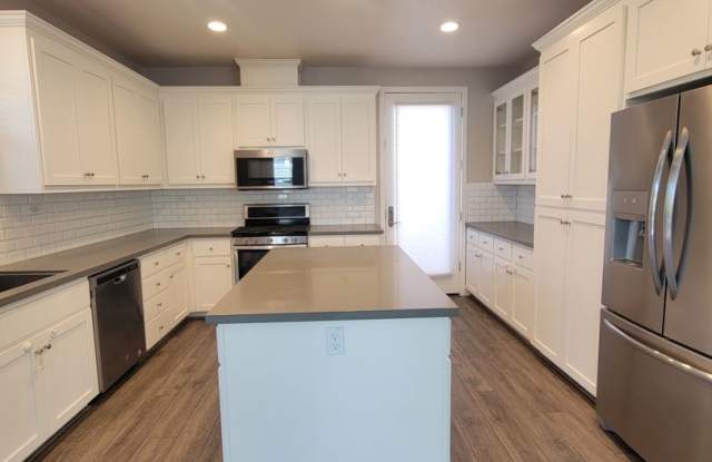 1829 Kelly Pl. Rohnert Park