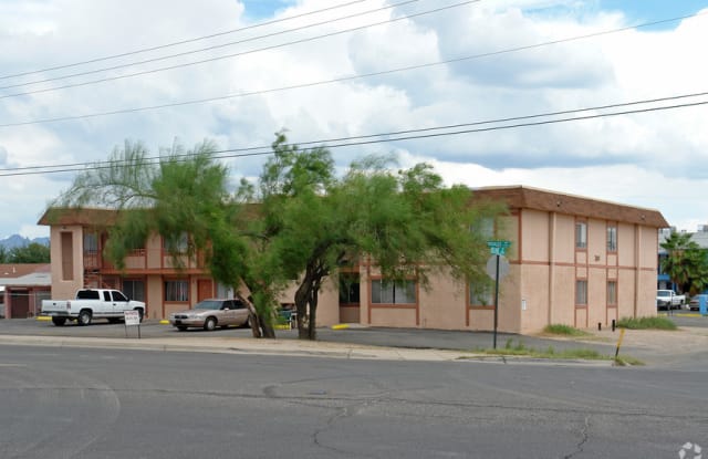 201 E Olive St, Apt. 11 - 201 East Nebraska Street, Tucson, AZ 85706