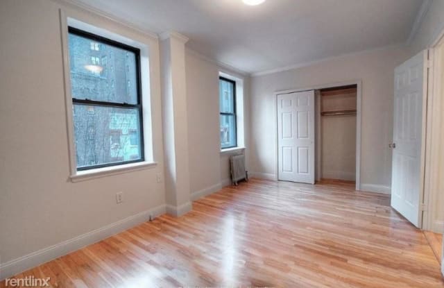 410 W 45th St 3GB - 410 West 45th Street, New York City, NY 10036