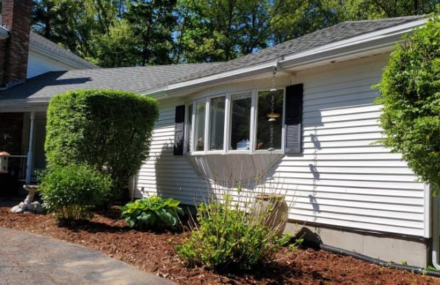 4 Minuteman Dr. - 4 Minuteman Drive, Middlesex County, MA 01730