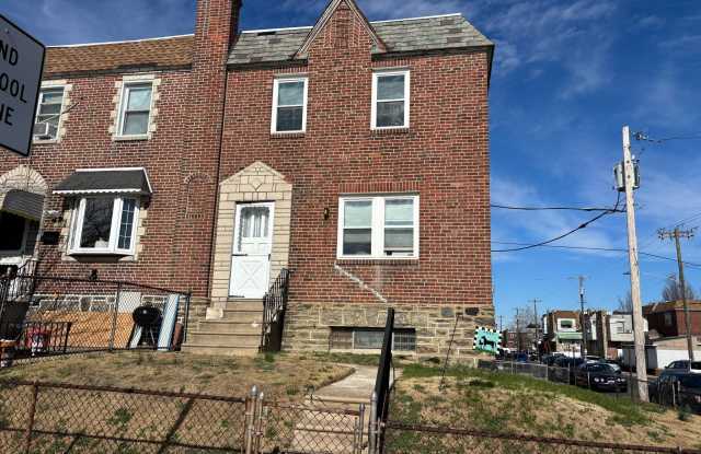 4555 BLEIGH Avenue unit: 2