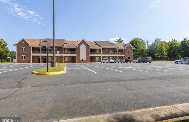 3985 PRINCE WILLIAM PKWY unit: 204