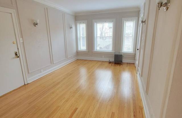 Photo of 1600 W Estes