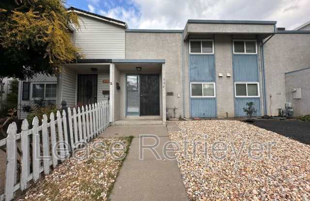 830 Palm Cir