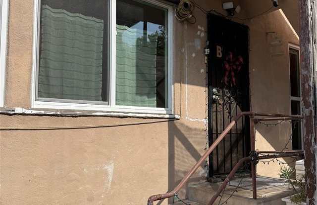 3033 Sherwood Avenue