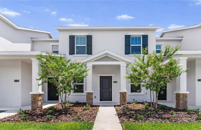 2136 RIDER RAIN Lane