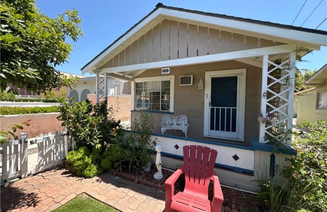 132 W WALNUT Avenue - 132 West Walnut Avenue, Orange, CA 92866