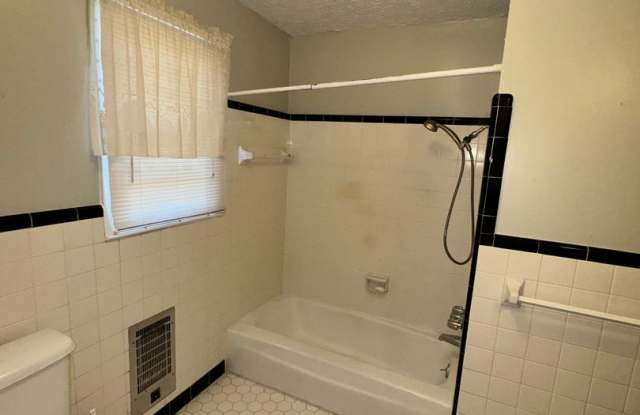 3 Bed 2 Bath Brick Home - Move In Ready