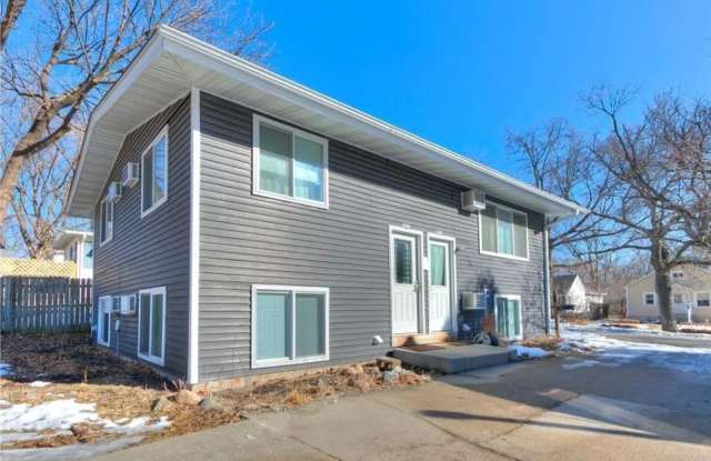 323 North Franklin Avenue