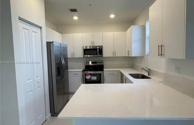 210 SW 159th Court, Pembroke Pines, FL 33027