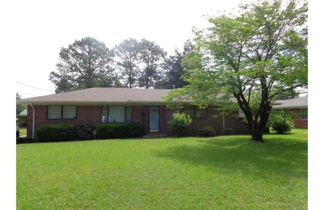 1080 Rosedale Dr